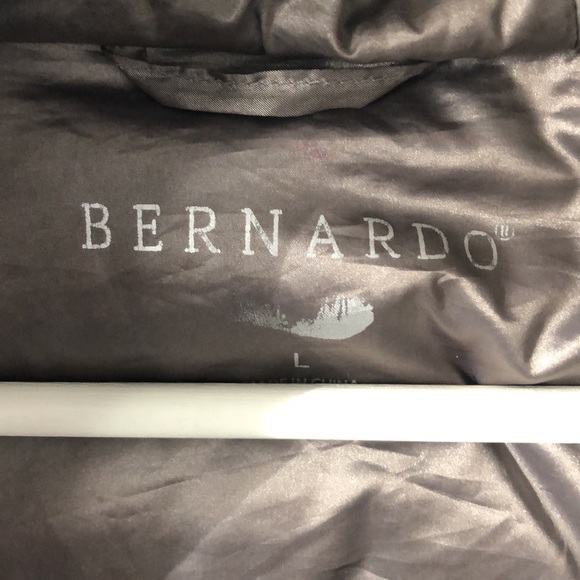 BERNARDO Hooded Spring Winter Fall Down Filled Coat Jacket Puffer in Dark Blue. - Picture 3 of 13